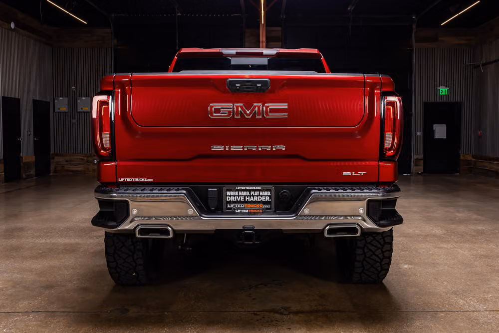 2022 GMC Sierra 1500 SLT Crew Cab Image 9