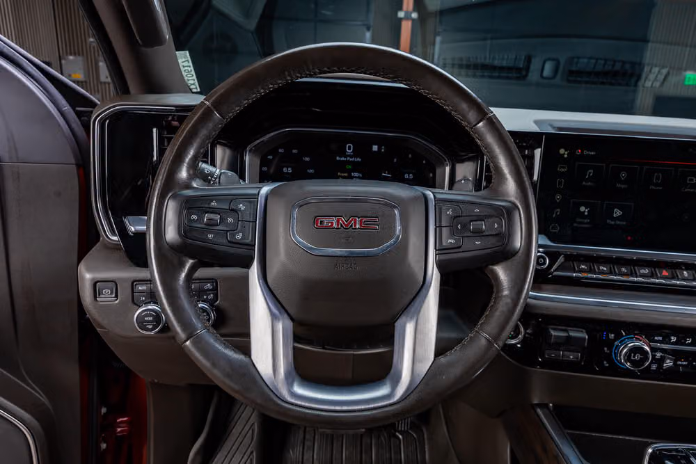 2022 GMC Sierra 1500 SLT Crew Cab Image 20
