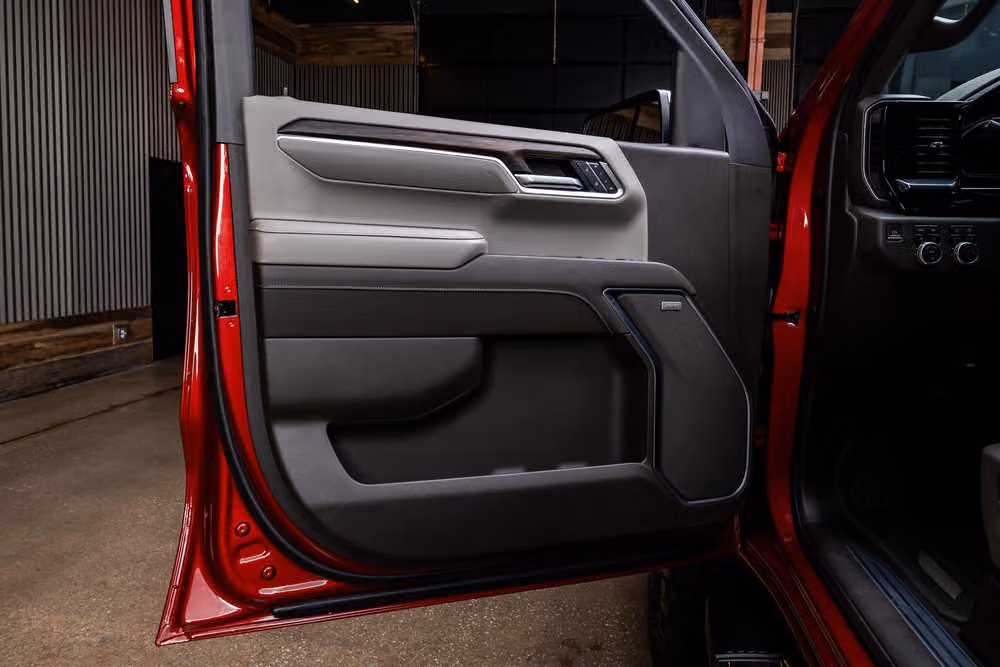 2022 GMC Sierra 1500 SLT Crew Cab Image 37