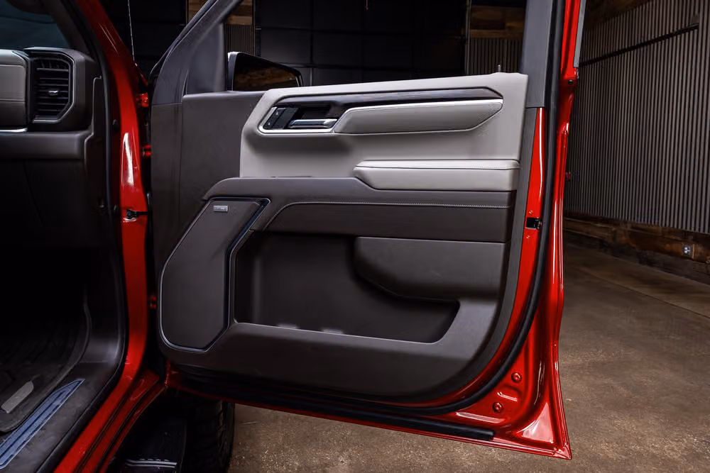 2022 GMC Sierra 1500 SLT Crew Cab Image 38