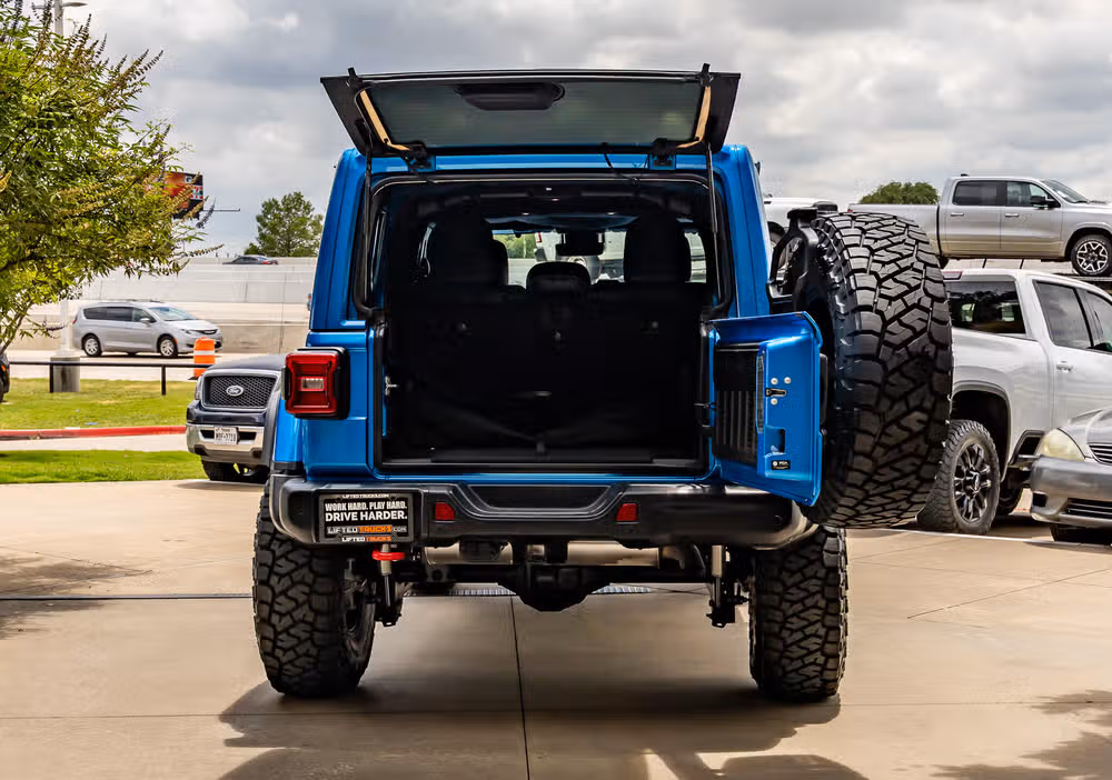 2025 Jeep Wrangler Rubicon X Image 9