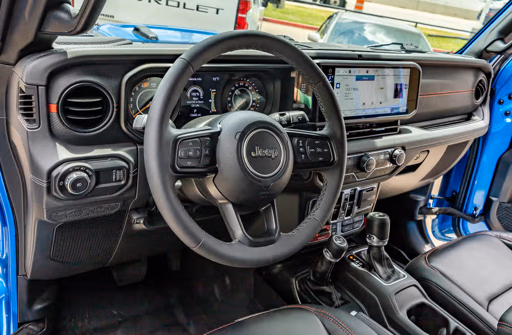 2025 Jeep Wrangler Rubicon X Image 17