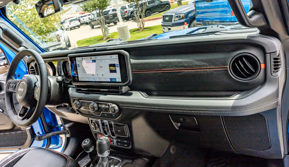 2025 Jeep Wrangler Rubicon X Image 18