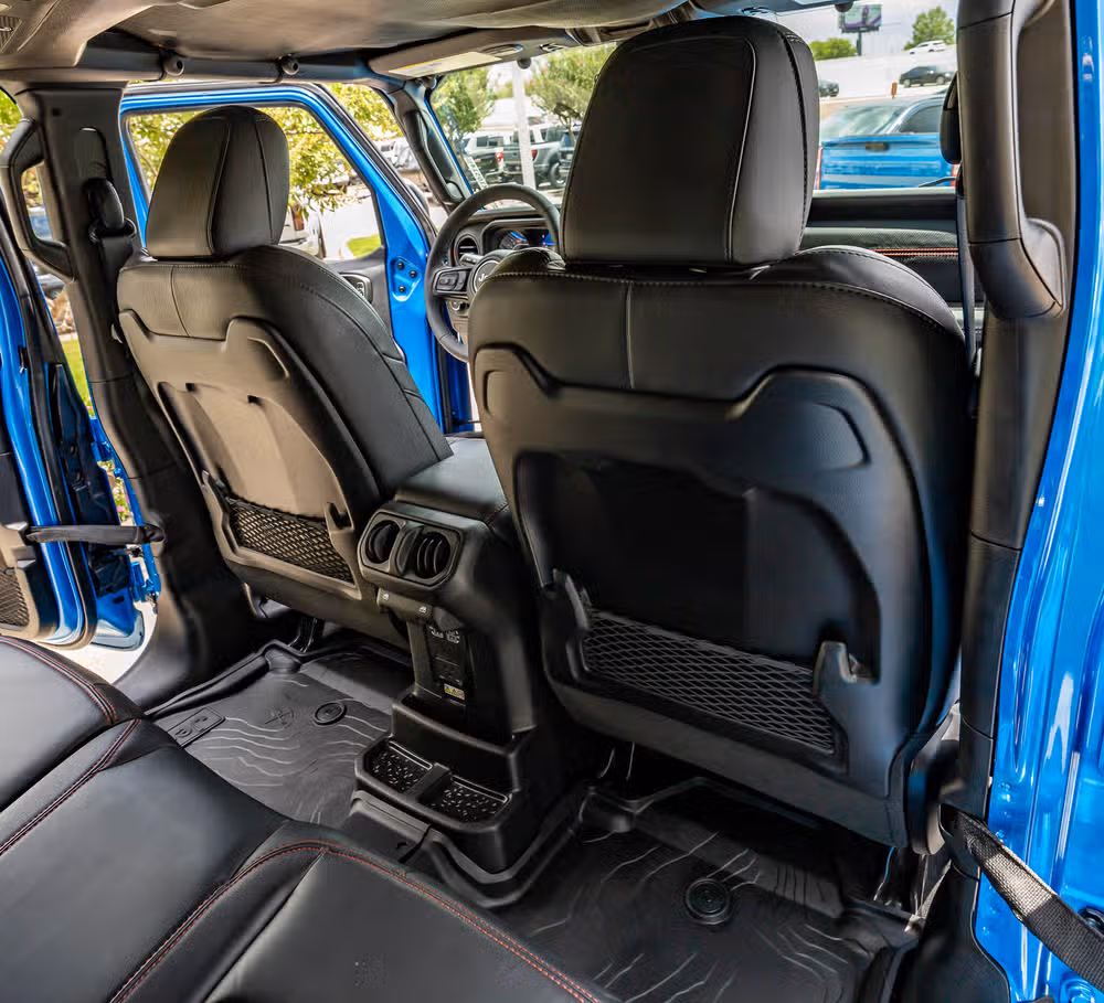 2025 Jeep Wrangler Rubicon X Image 32