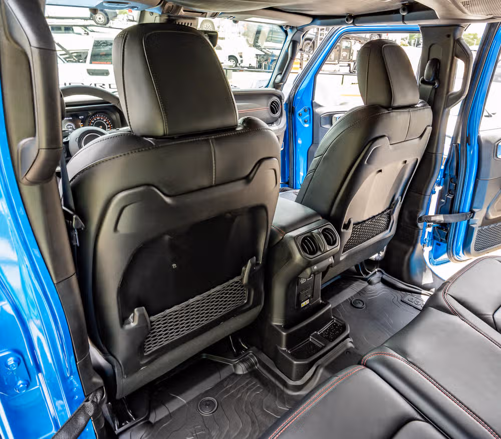 2025 Jeep Wrangler Rubicon X Image 34