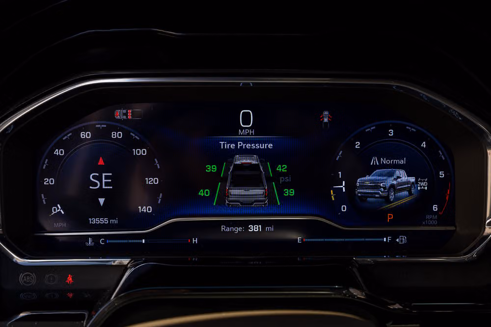 2025 Chevrolet Silverado 1500 LTZ Crew Cab Image 21