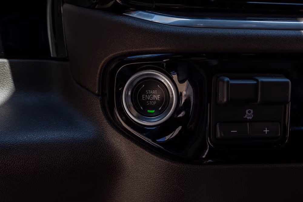 2025 Chevrolet Silverado 1500 LTZ Crew Cab Image 24