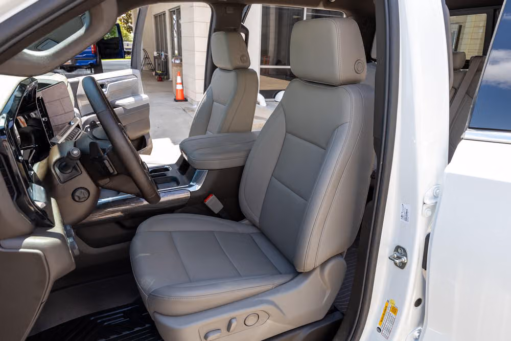 2025 Chevrolet Silverado 1500 LTZ Crew Cab Image 31