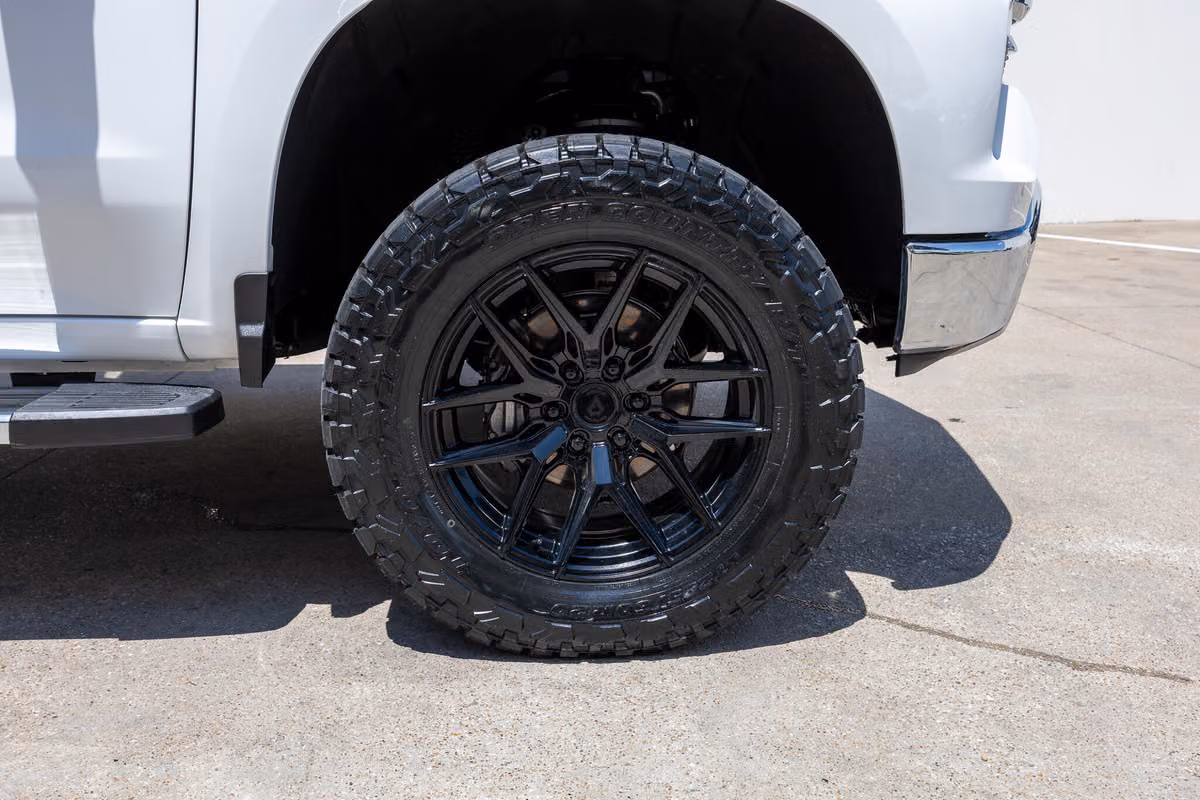 2025 Chevrolet Silverado 1500 LTZ Crew Cab