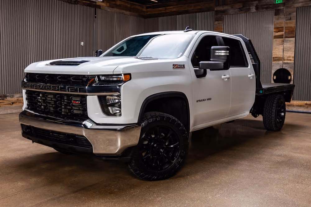 2023 Chevrolet Silverado 2500HD LT Crew Cab Image 5