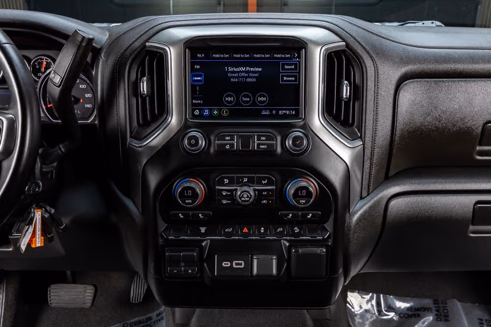 2023 Chevrolet Silverado 2500HD LT Crew Cab Image 21