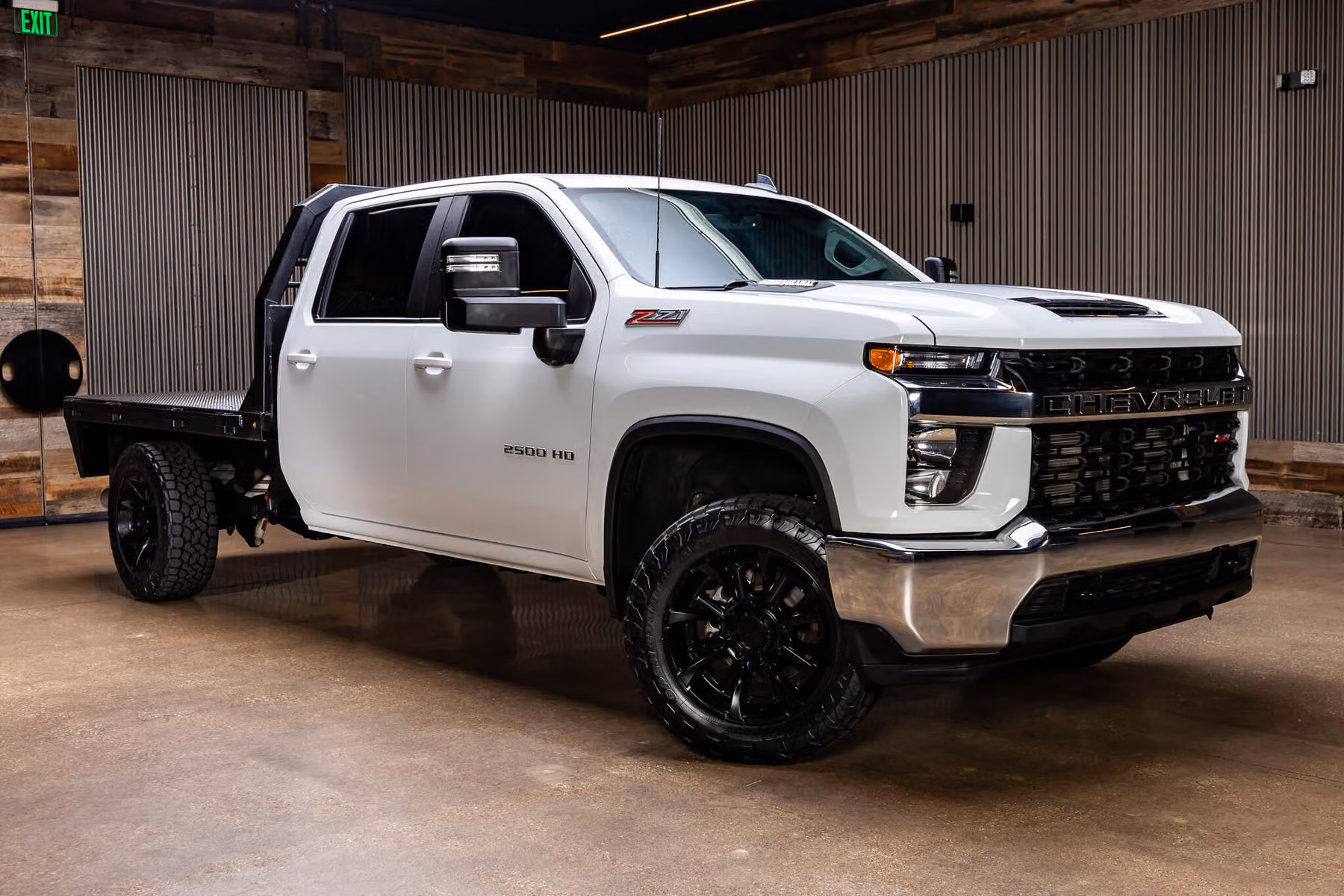 2023 Chevrolet Silverado 2500HD LT Crew Cab Image 1
