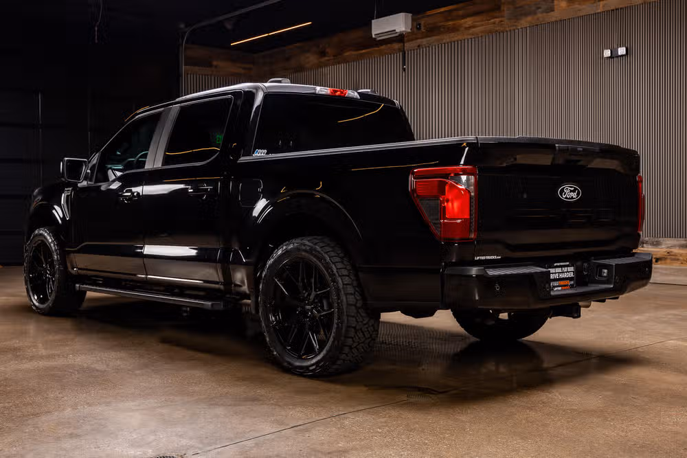 2025 Ford F-150 STX SuperCrew Image 7