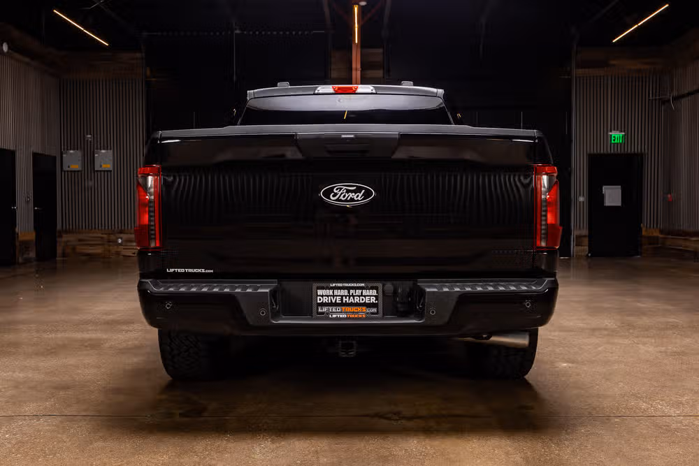 2025 Ford F-150 STX SuperCrew Image 8