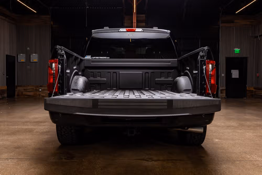 2025 Ford F-150 STX SuperCrew Image 9