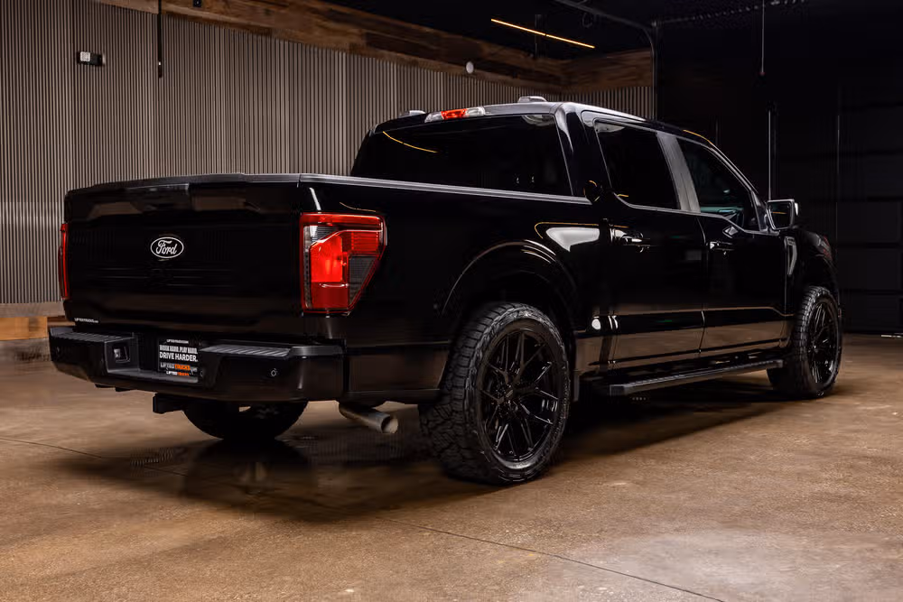 2025 Ford F-150 STX SuperCrew Image 10
