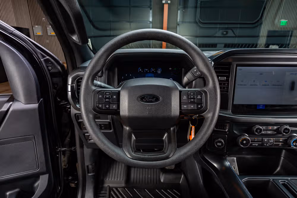 2025 Ford F-150 STX SuperCrew Image 16