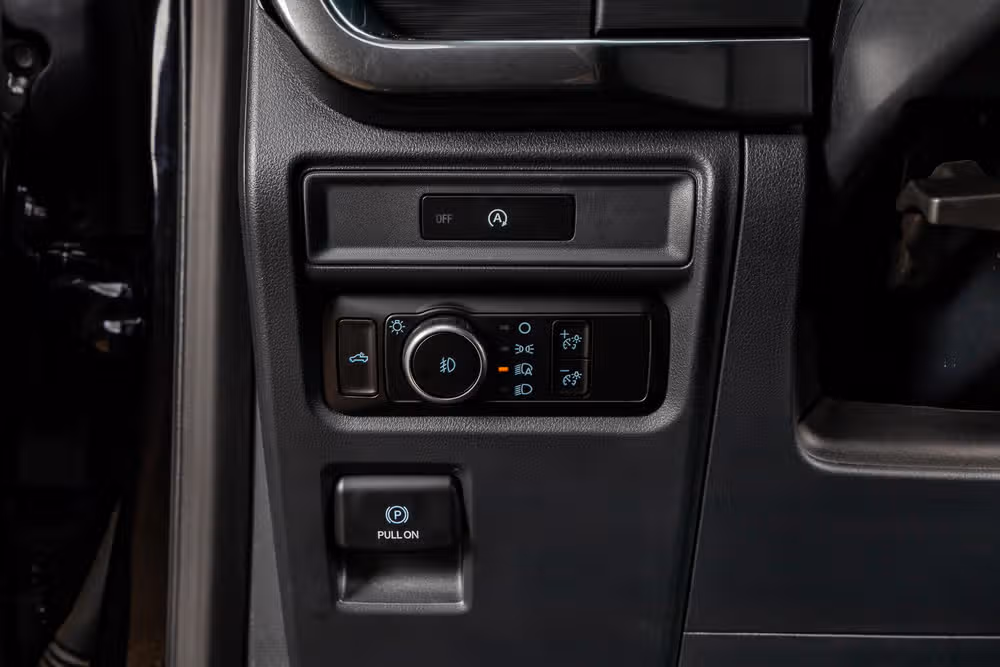 2025 Ford F-150 STX SuperCrew Image 20