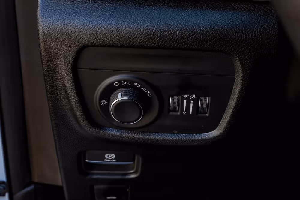 2025 Jeep Grand Cherokee Laredo Image 17