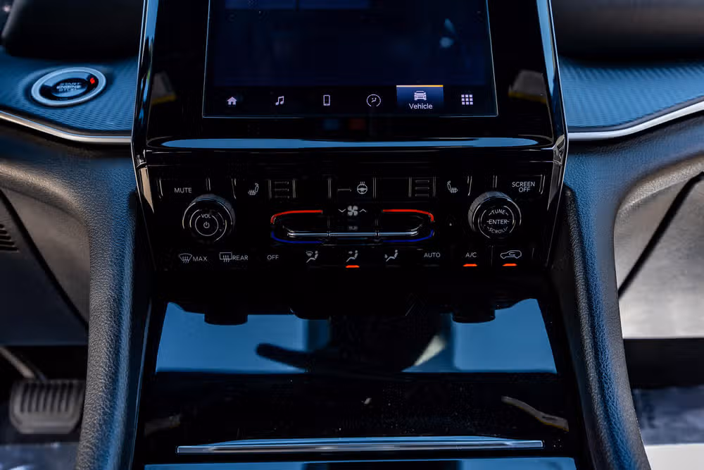 2025 Jeep Grand Cherokee Laredo Image 22