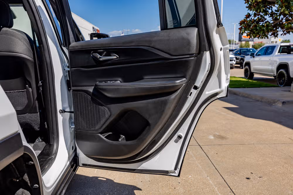 2025 Jeep Grand Cherokee Laredo Image 34