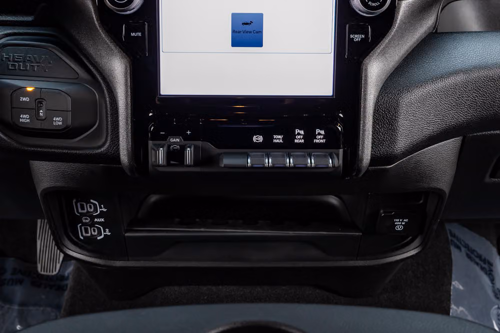2026 Ram 3500 Tradesman Crew Cab Image 28