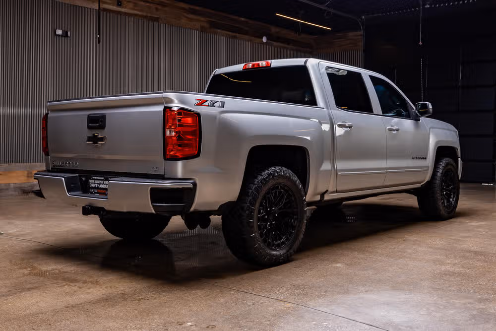 2018 Chevrolet Silverado 1500 LT Z71 Crew Cab Image 9