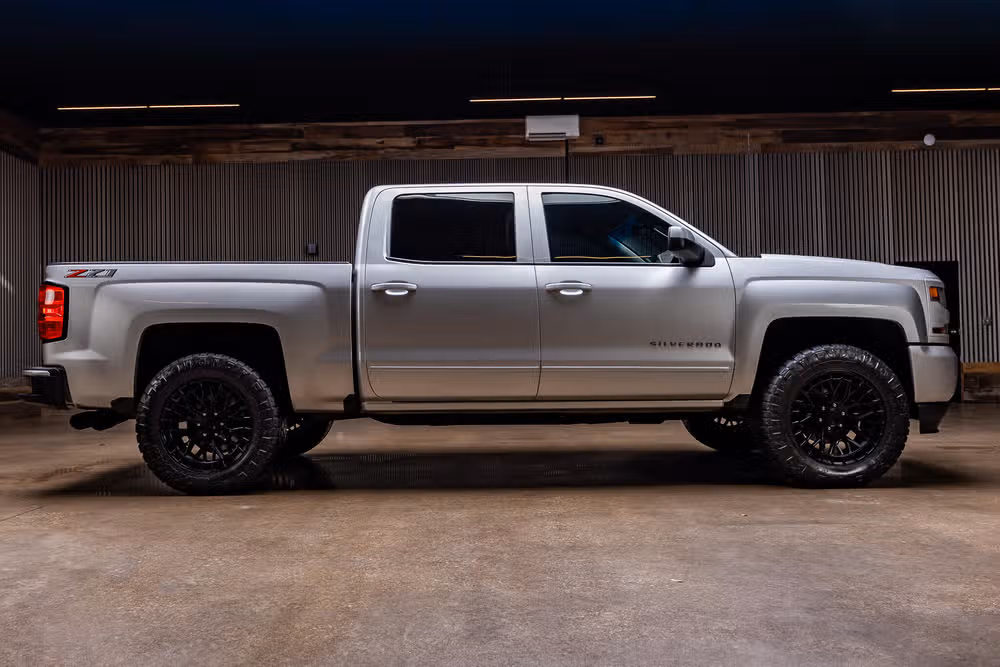 2018 Chevrolet Silverado 1500 LT Z71 Crew Cab Image 10