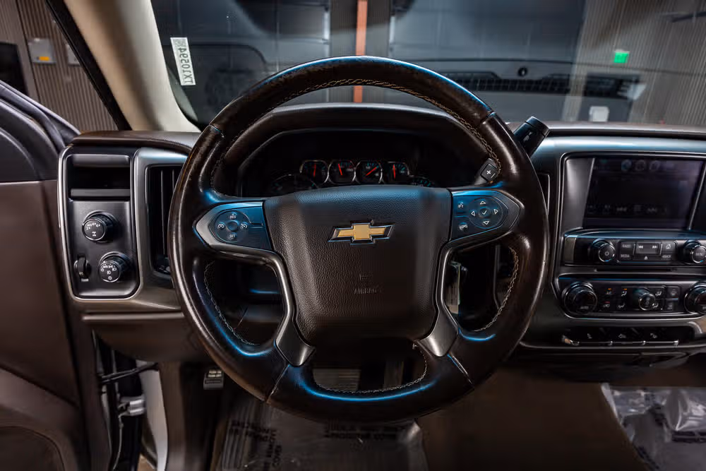 2018 Chevrolet Silverado 1500 LT Z71 Crew Cab Image 16