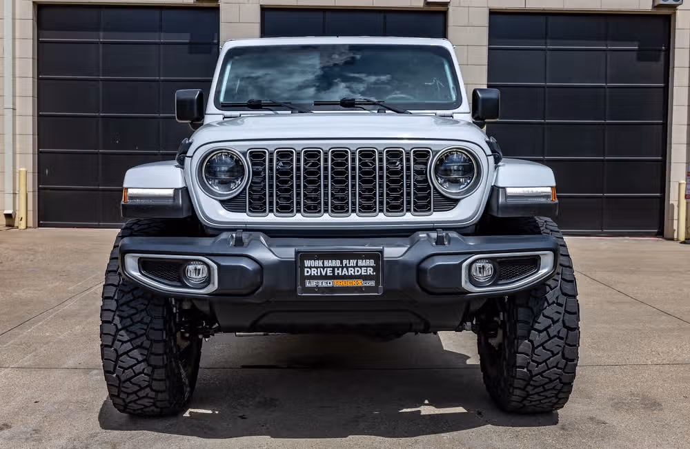 2024 Jeep Wrangler Sahara Image 4