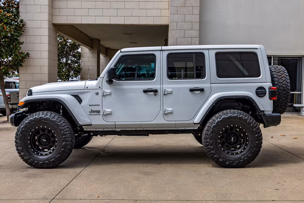 2024 Jeep Wrangler Sahara Image 6