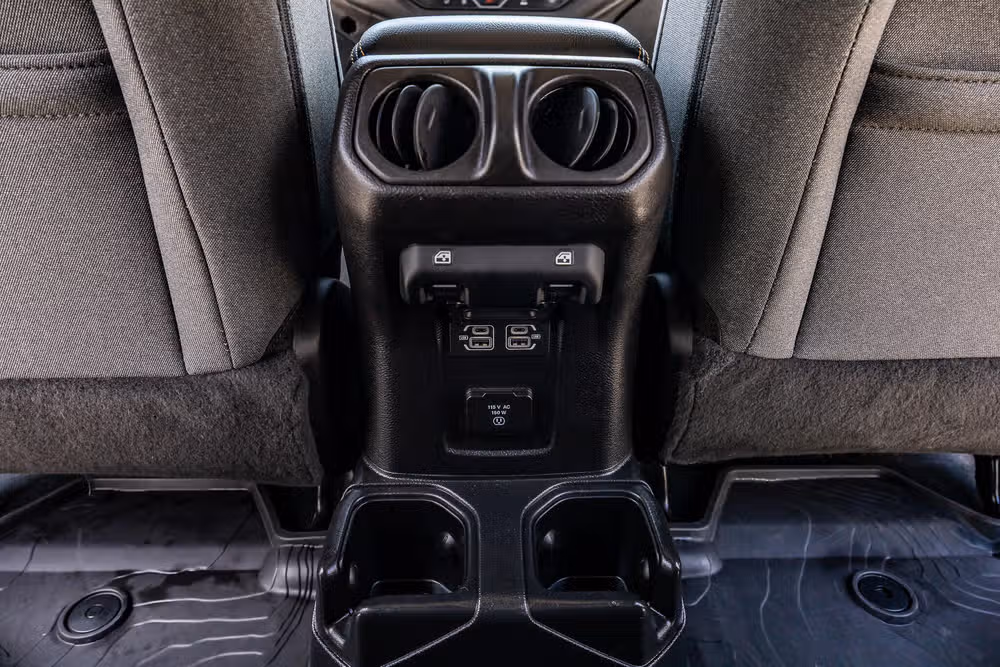 2024 Jeep Wrangler Sahara Image 33
