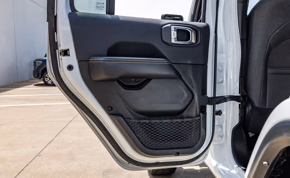 2024 Jeep Wrangler Sahara Image 38