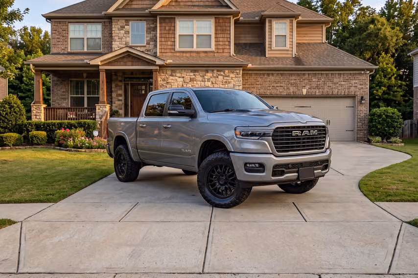 2025 Ram 1500 Laramie Crew Cab Image 41