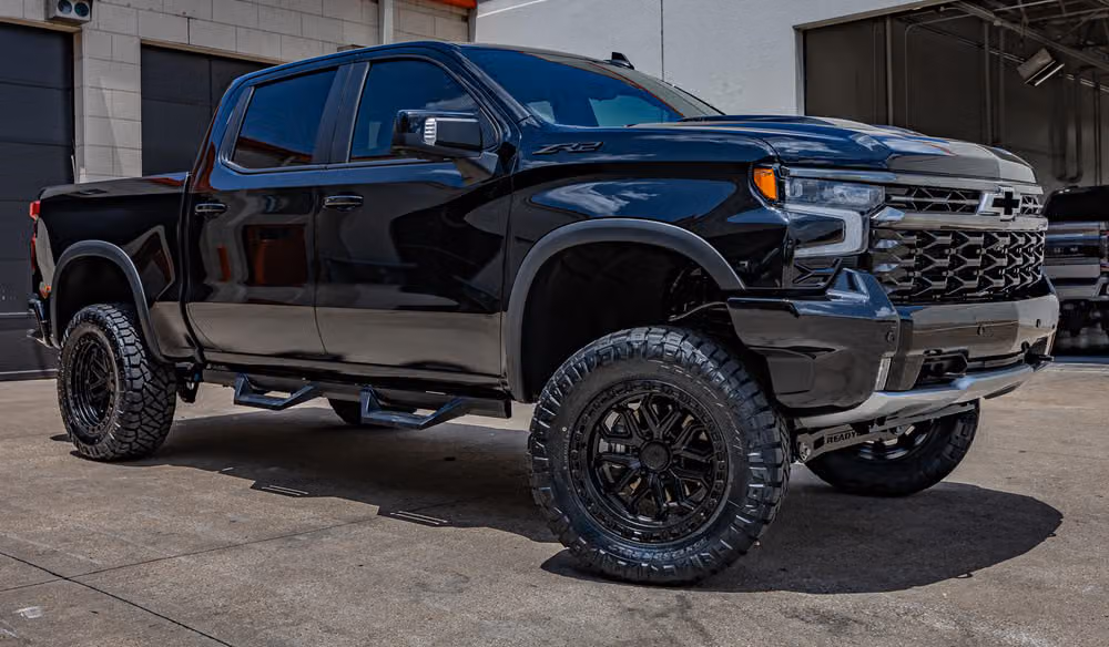 TX10676 - 2025 Chevrolet Silverado 1500 ZR2 Crew Cab