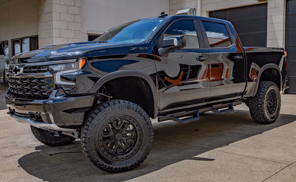 2025 Chevrolet Silverado 1500 ZR2 Crew Cab Image 5
