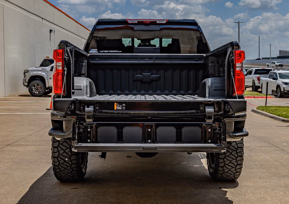 2025 Chevrolet Silverado 1500 ZR2 Crew Cab Image 9