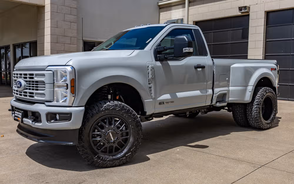 2026 Ford F-350 Super Duty XL Regular Cab Image 4