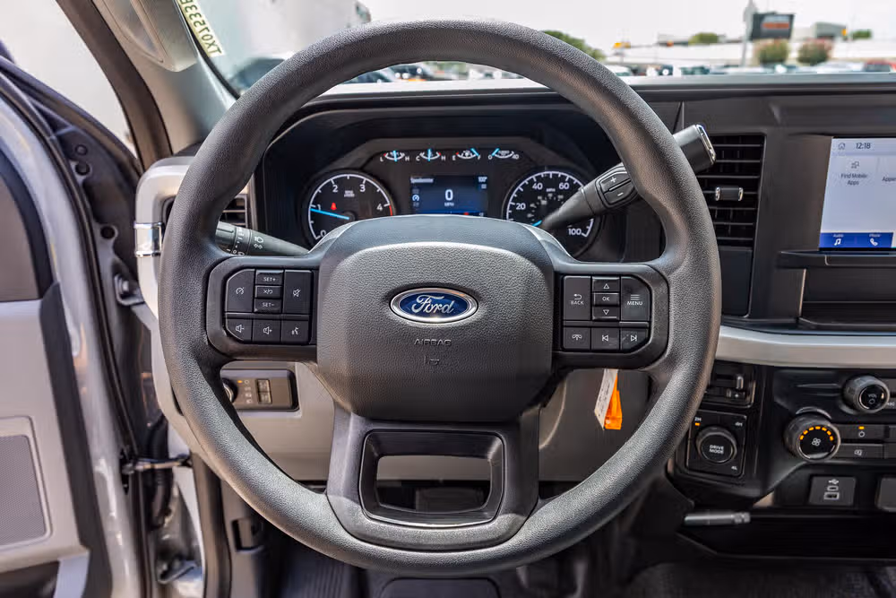 2026 Ford F-350 Super Duty XL Regular Cab Image 18
