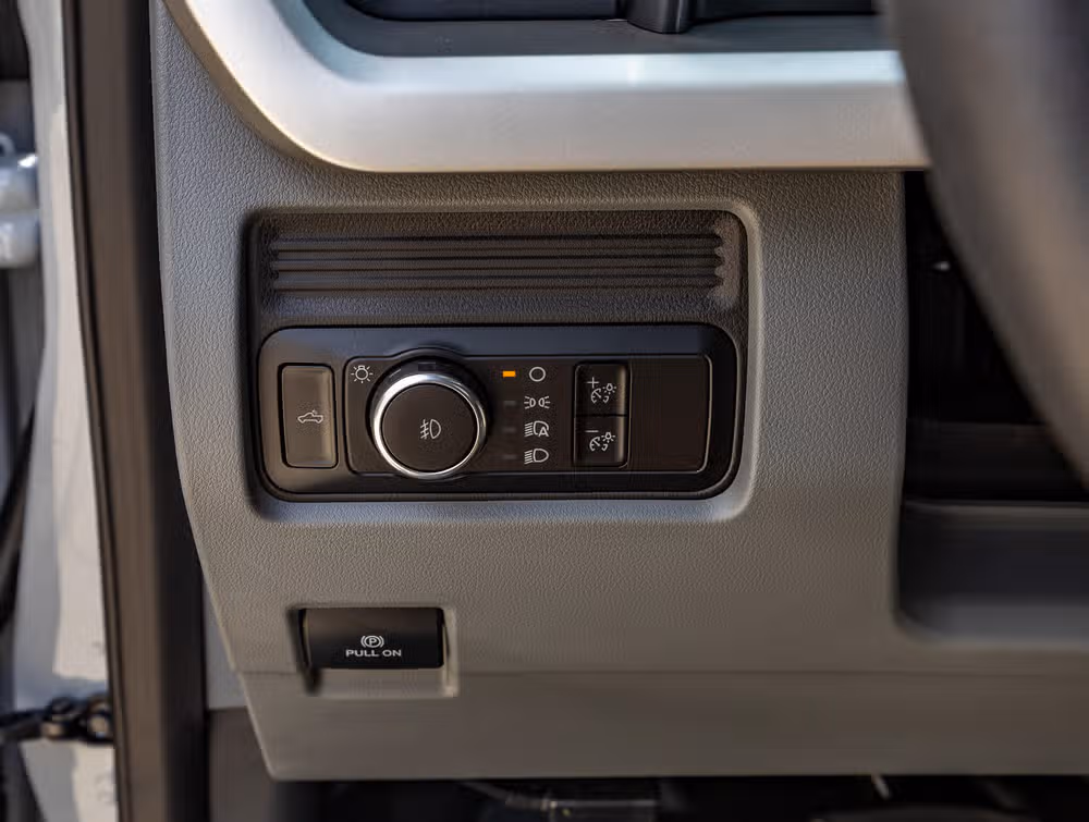 2026 Ford F-350 Super Duty XL Regular Cab Image 21