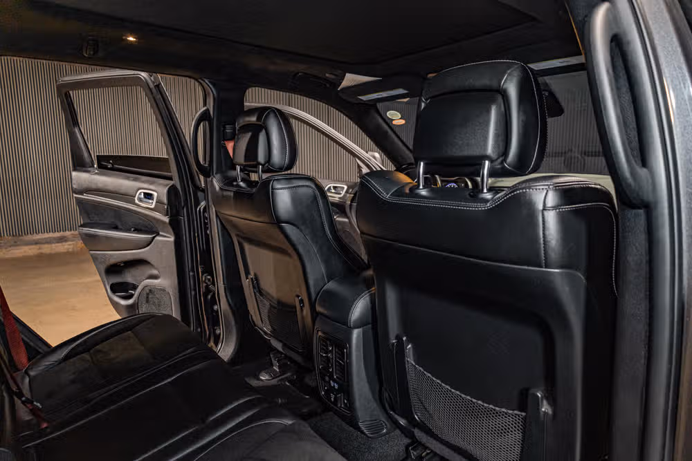 2020 Jeep Grand Cherokee SRT Image 25
