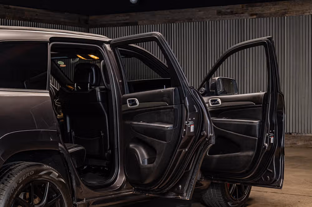 2020 Jeep Grand Cherokee SRT Image 29