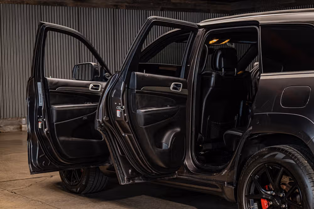 2020 Jeep Grand Cherokee SRT Image 28