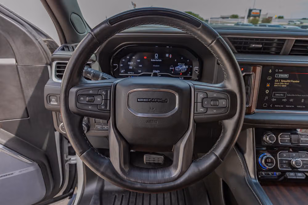 2023 GMC Yukon Denali Ultimate Image 19