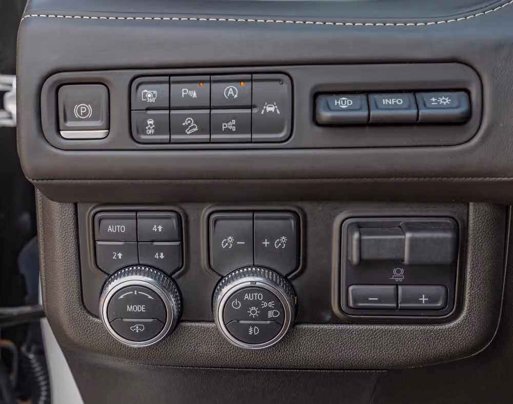 2023 GMC Yukon Denali Ultimate Image 22