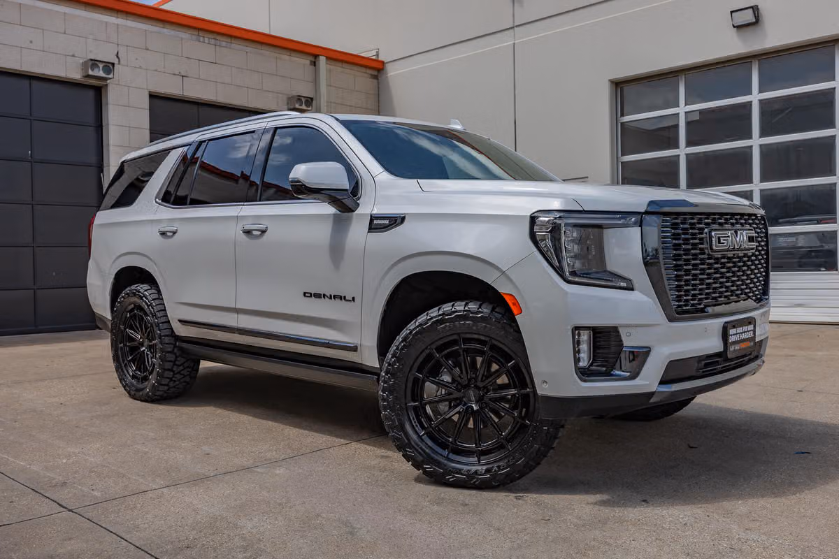 2023 GMC Yukon Denali Ultimate