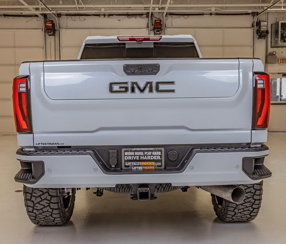 2026 GMC Sierra 2500HD Denali Ultimate Crew Cab Image 8
