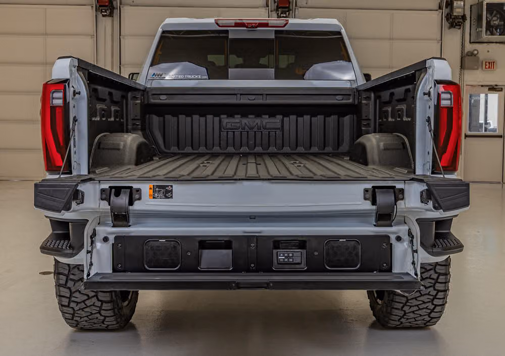 2026 GMC Sierra 2500HD Denali Ultimate Crew Cab Image 9