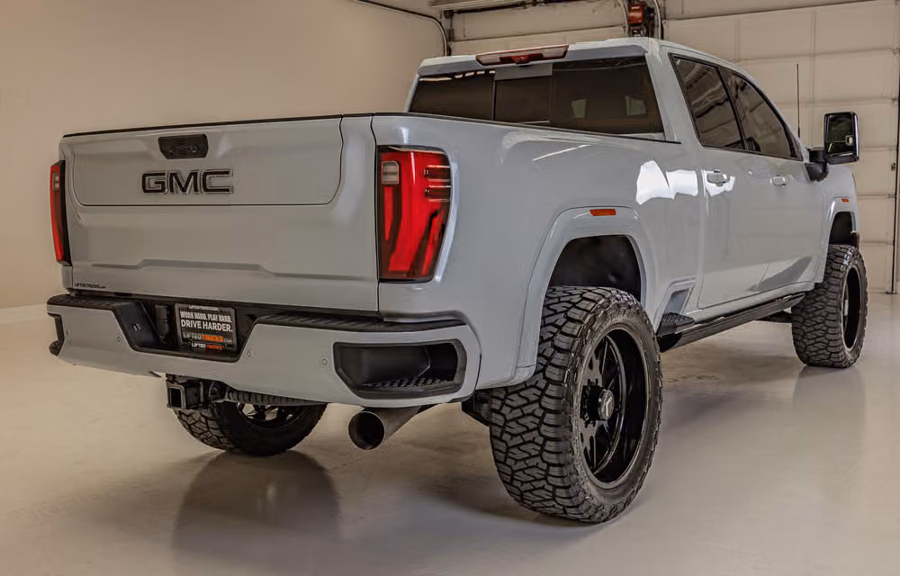 2026 GMC Sierra 2500HD Denali Ultimate Crew Cab Image 10