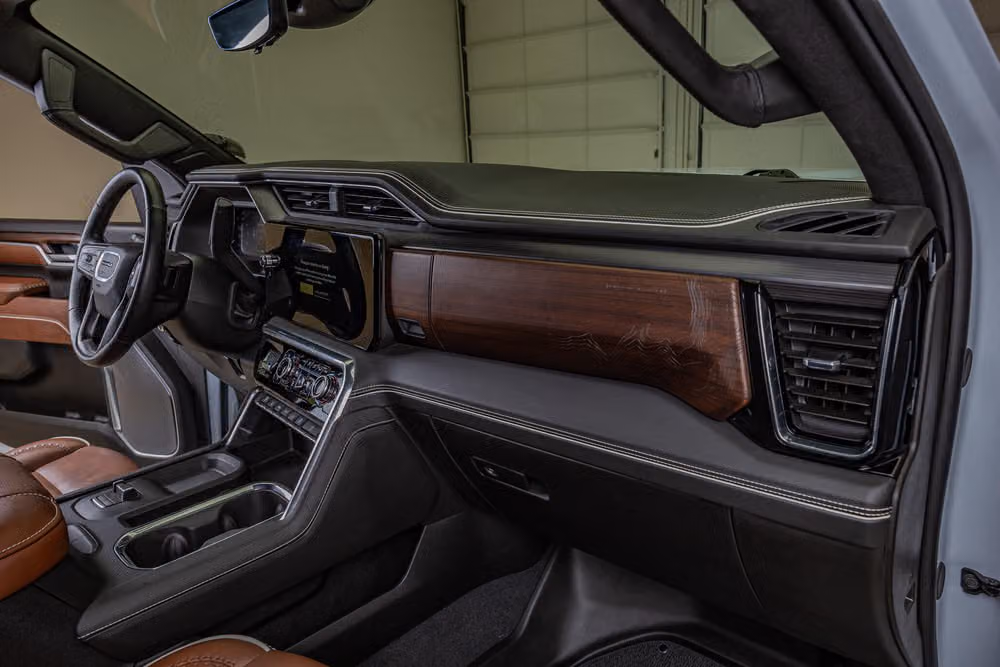 2026 GMC Sierra 2500HD Denali Ultimate Crew Cab Image 18